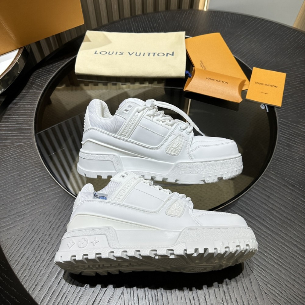 L0uis V*1t*on Sneaker - LL087