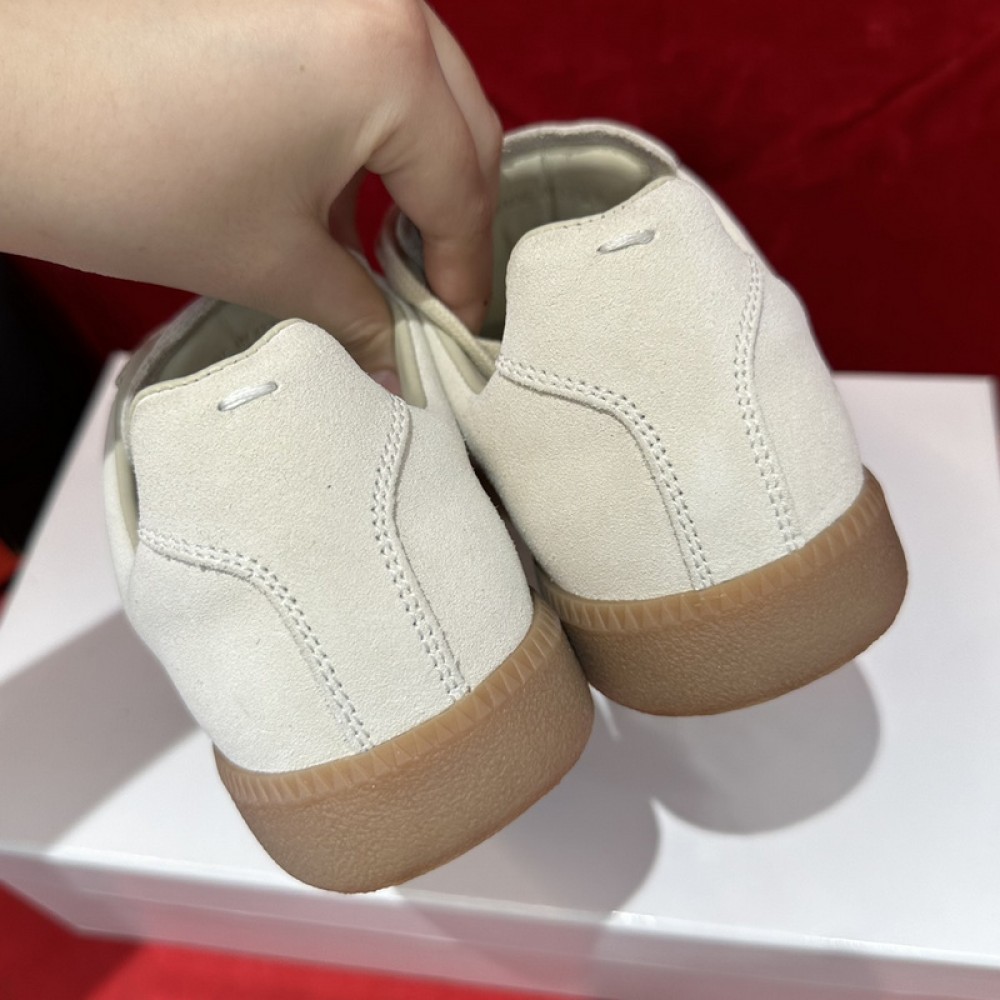 ma*s*n Ma*i*la sneakers mm021