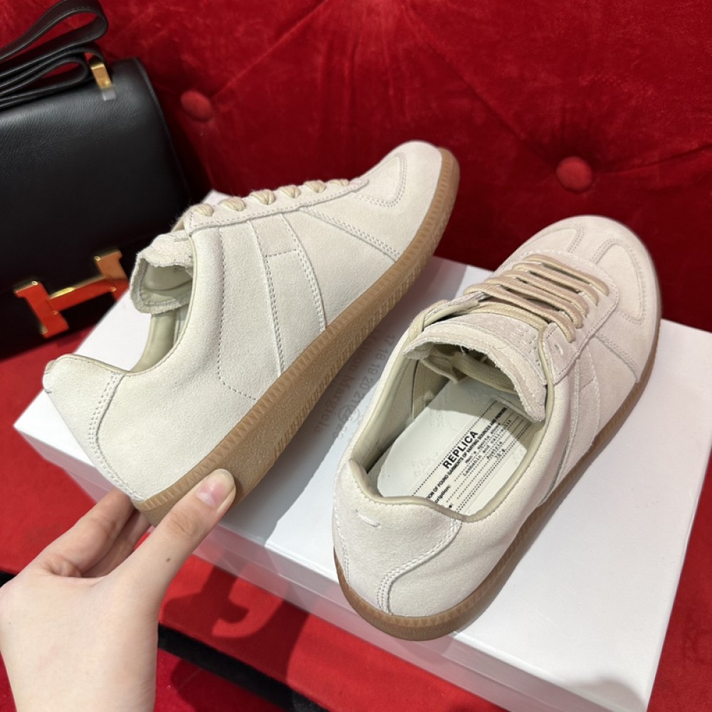ma*s*n Ma*i*la sneakers mm021