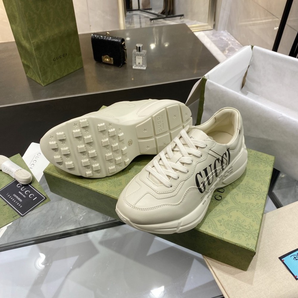 G*u*i1 sneakers gu015