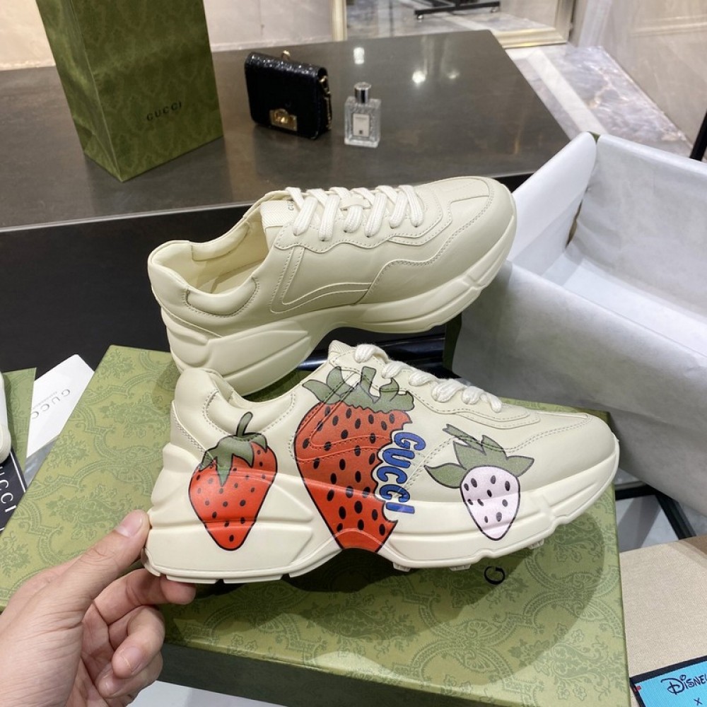 G*u*i1 sneakers gu010