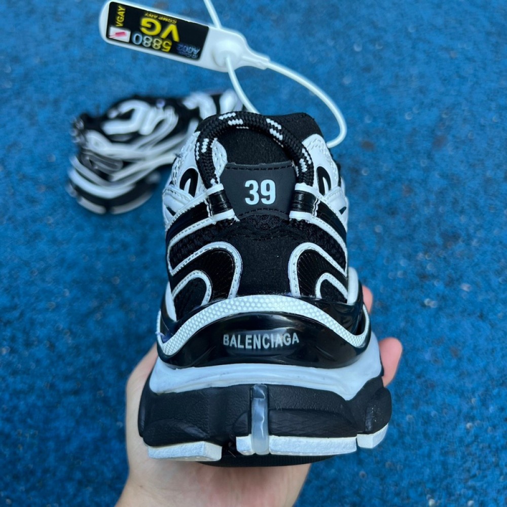Ba*len*cia*ga runner - br026