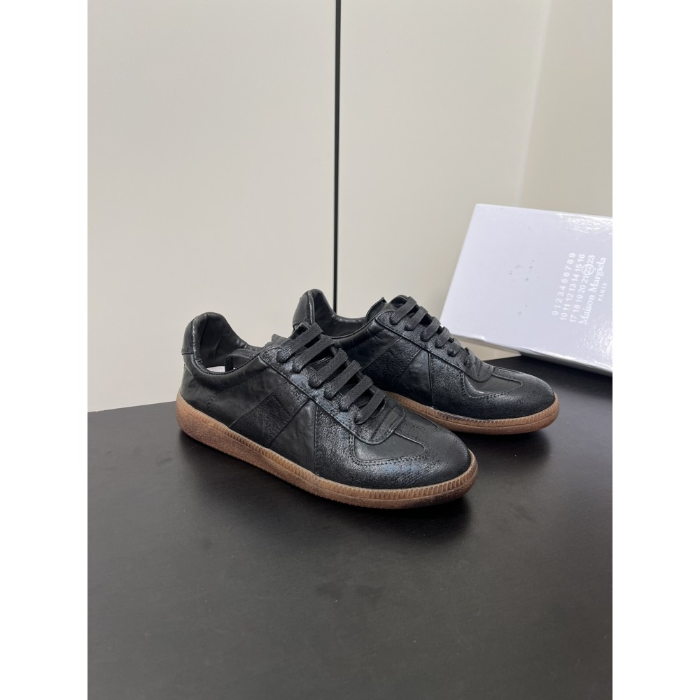 ma*s*n Ma*i*la sneakers mm023