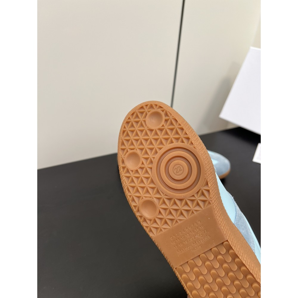 ma*s*n Ma*i*la sneakers mm008
