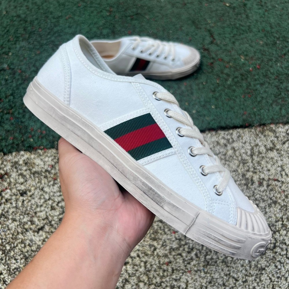 G*u*i1 sneakers