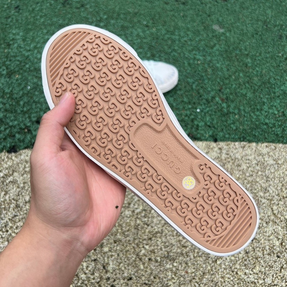 G*u*i1 sneakers