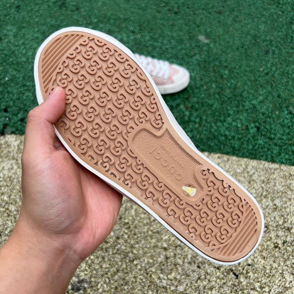 G*u*i1 sneakers