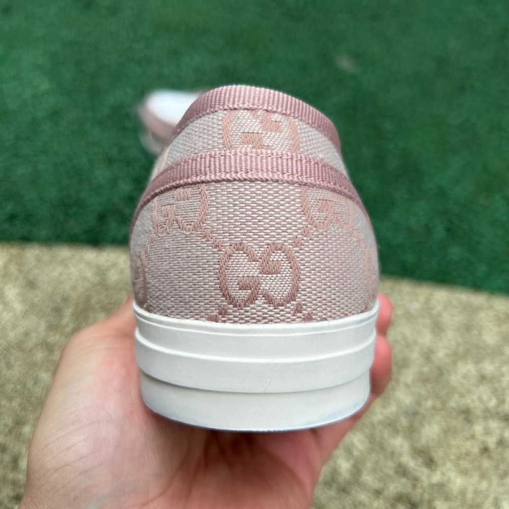 G*u*i1 sneakers