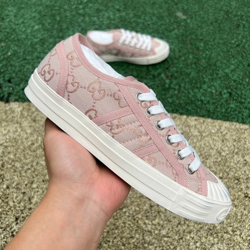 G*u*i1 sneakers