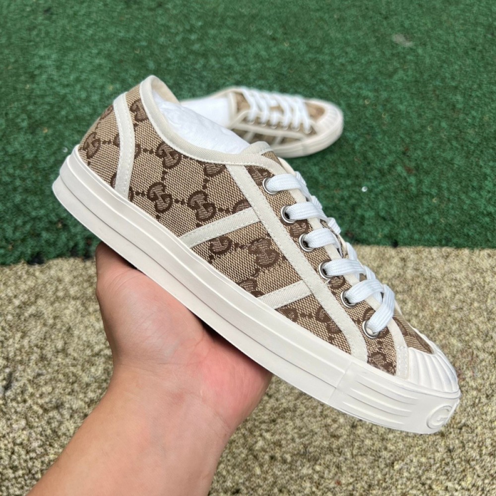 G*u*i1 sneakers