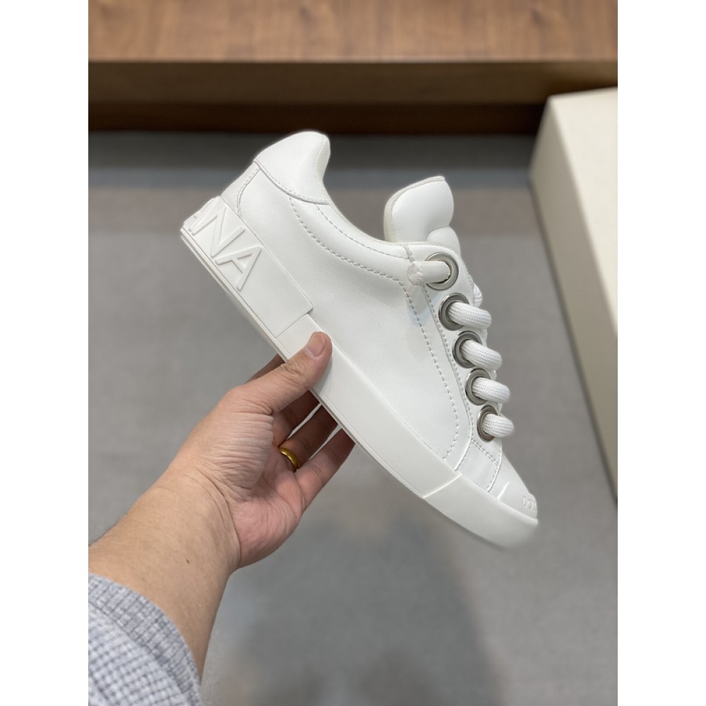 D.G. SNEAKER DGA002