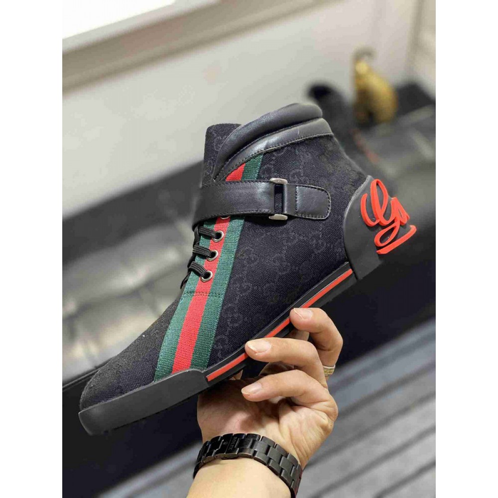 G*u*i1 sneakers