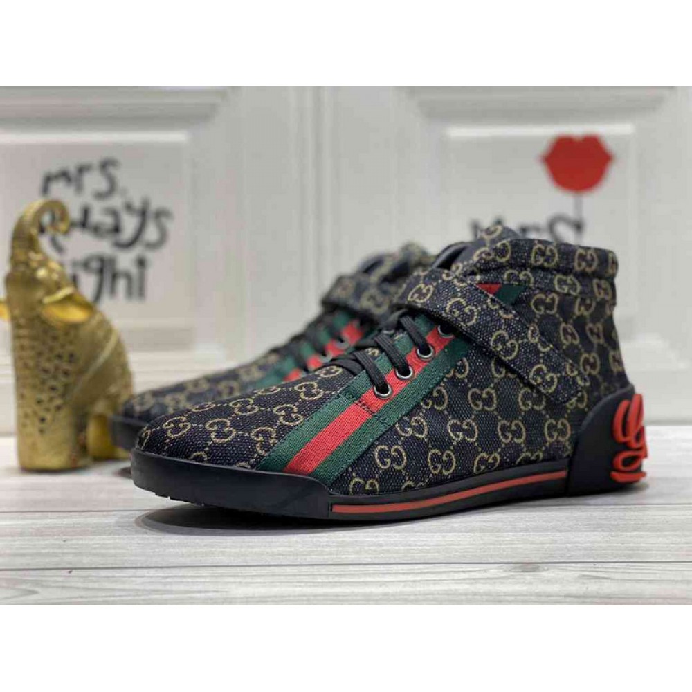 G*u*i1 sneakers