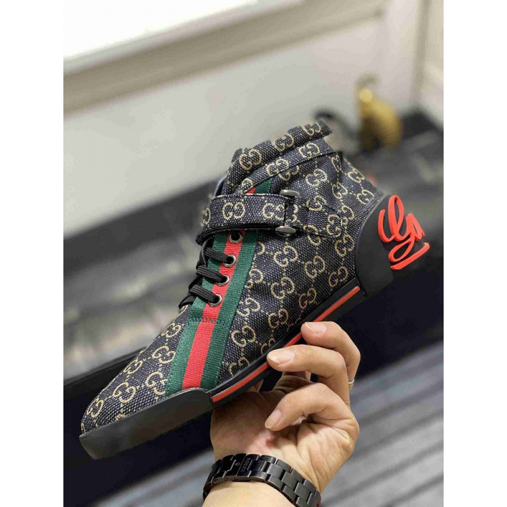 G*u*i1 sneakers