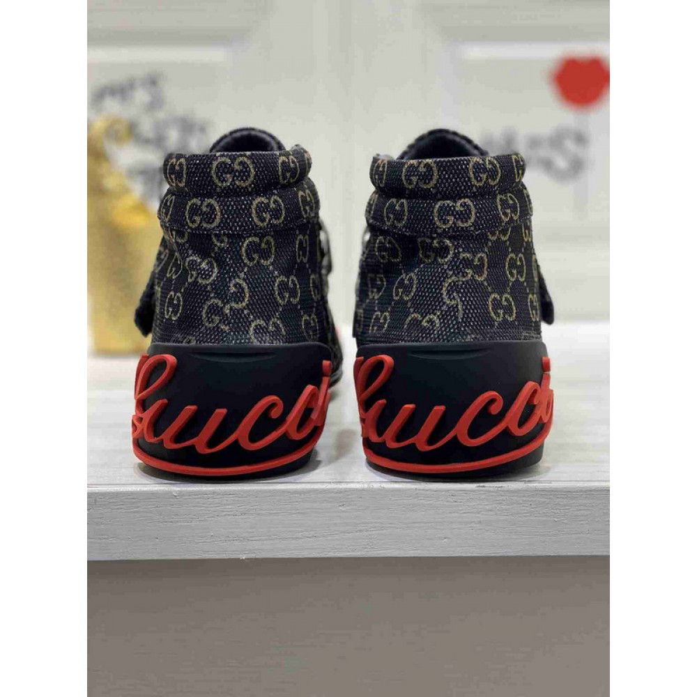 G*u*i1 sneakers