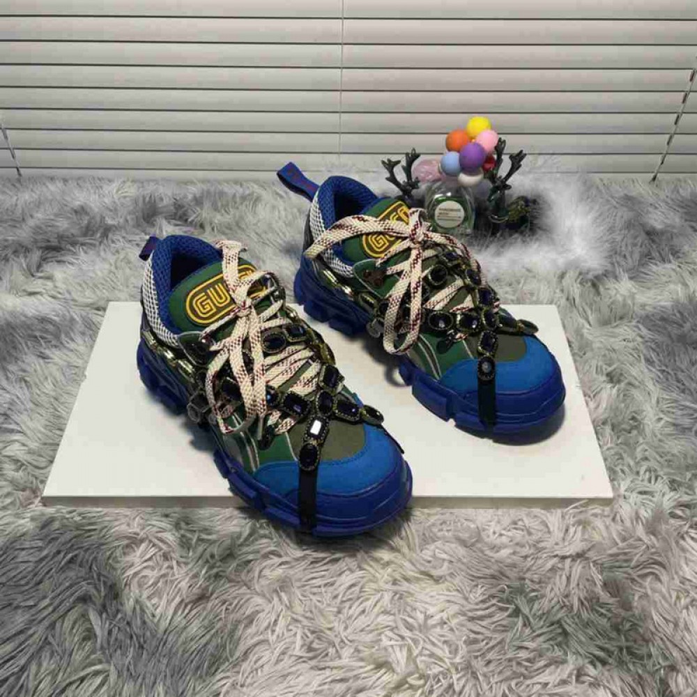 G*u*i1 sneakers