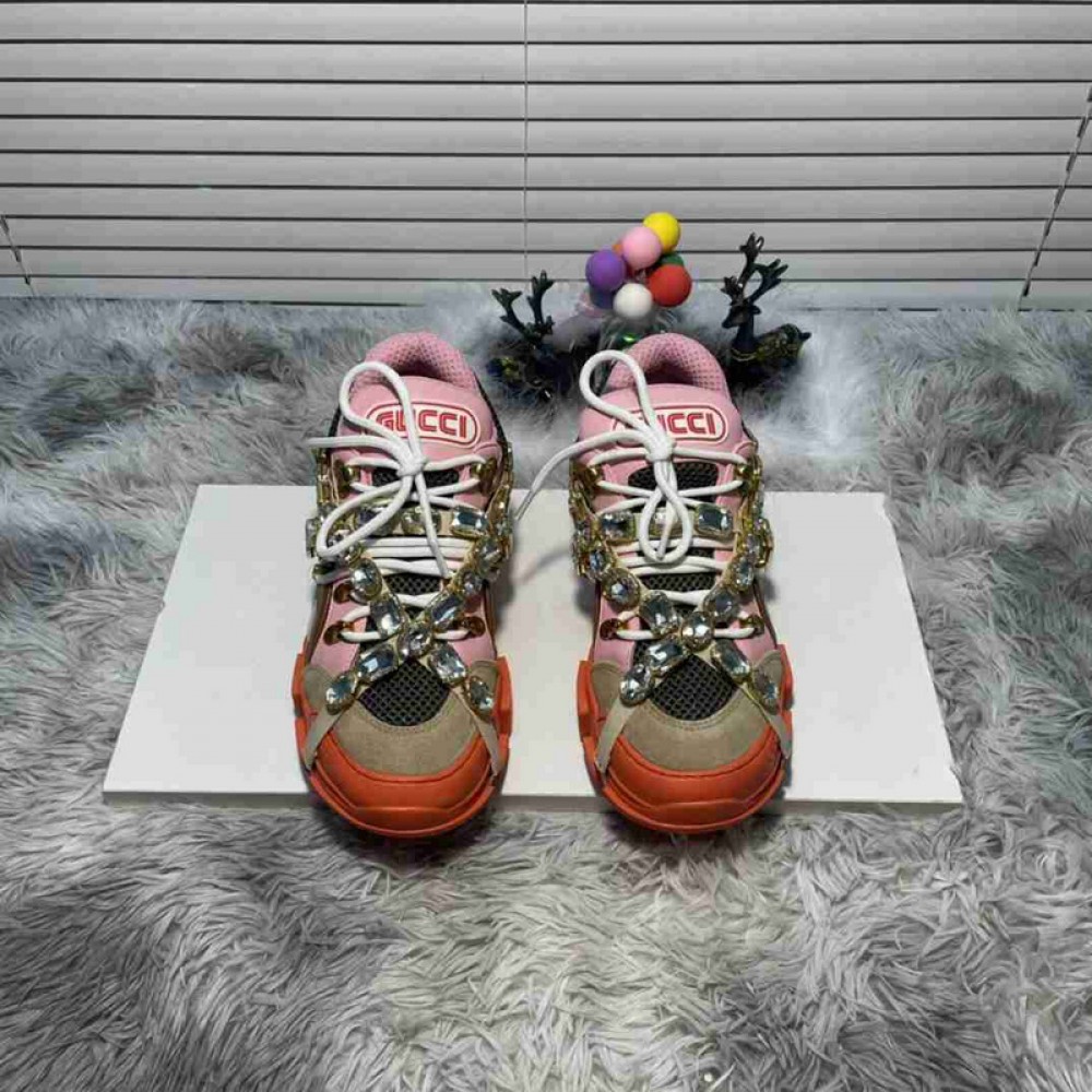 G*u*i1 sneakers