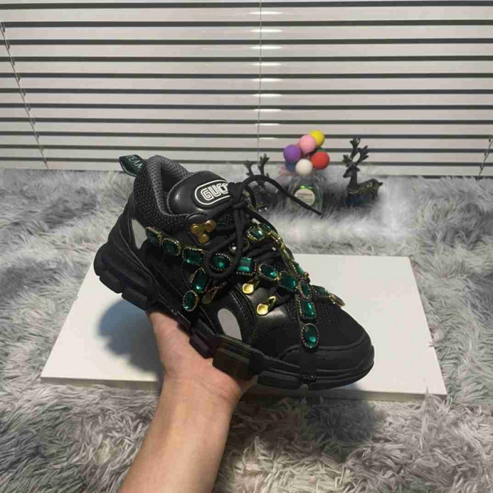 G*u*i1 sneakers