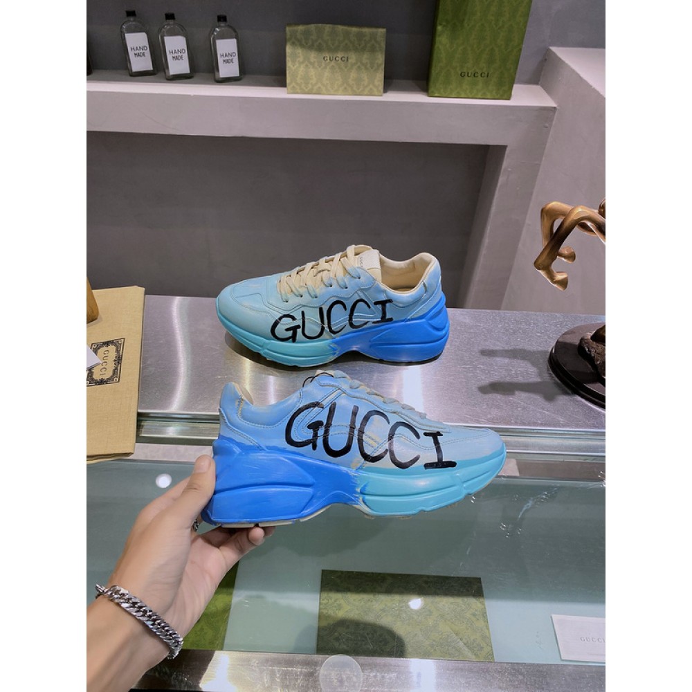 G*u*i1 sneakers