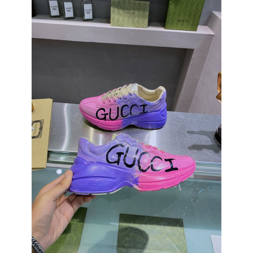 G*u*i1 sneakers