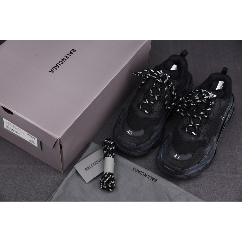 Ba*len*cia*ga triple s sneakers