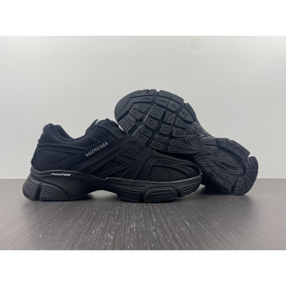Ba*len*cia*ga phantom sneakers