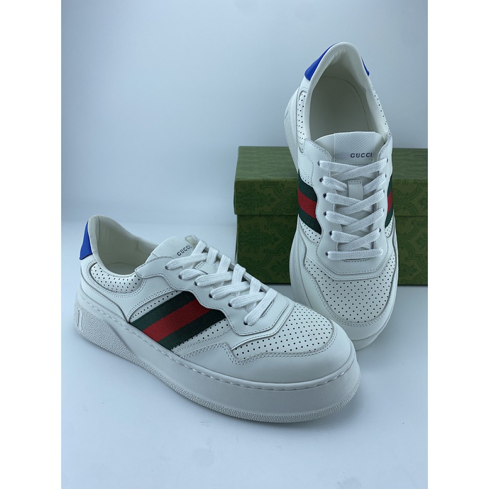 G*u*i1 sneakers