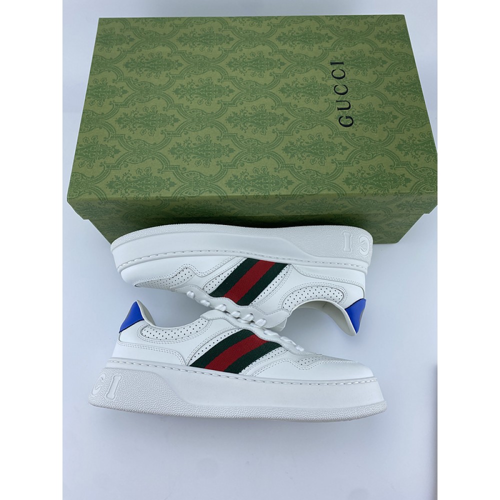 G*u*i1 sneakers