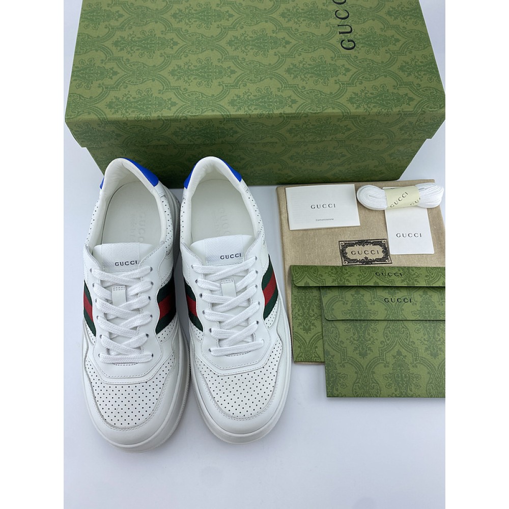 G*u*i1 sneakers