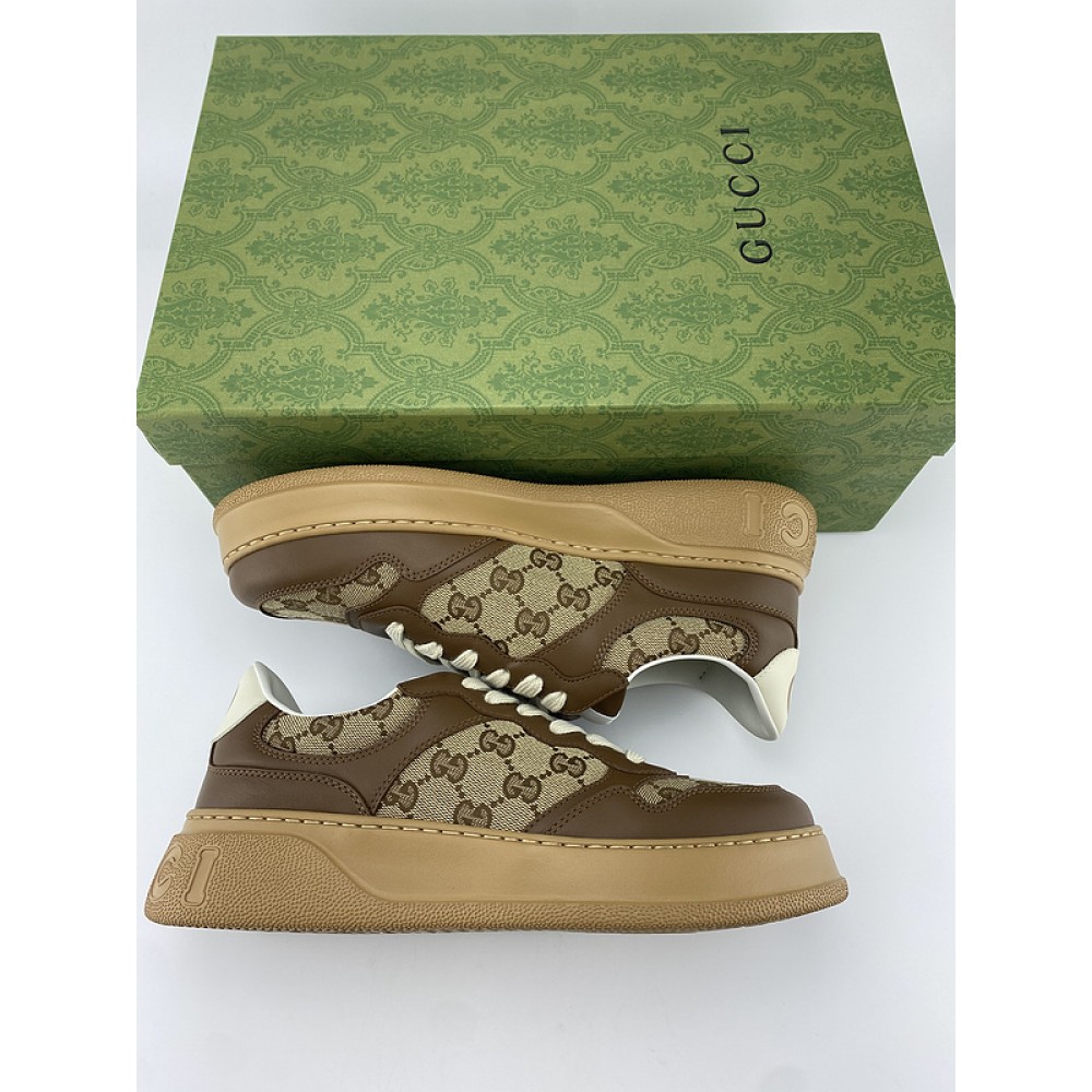 G*u*i1 sneakers