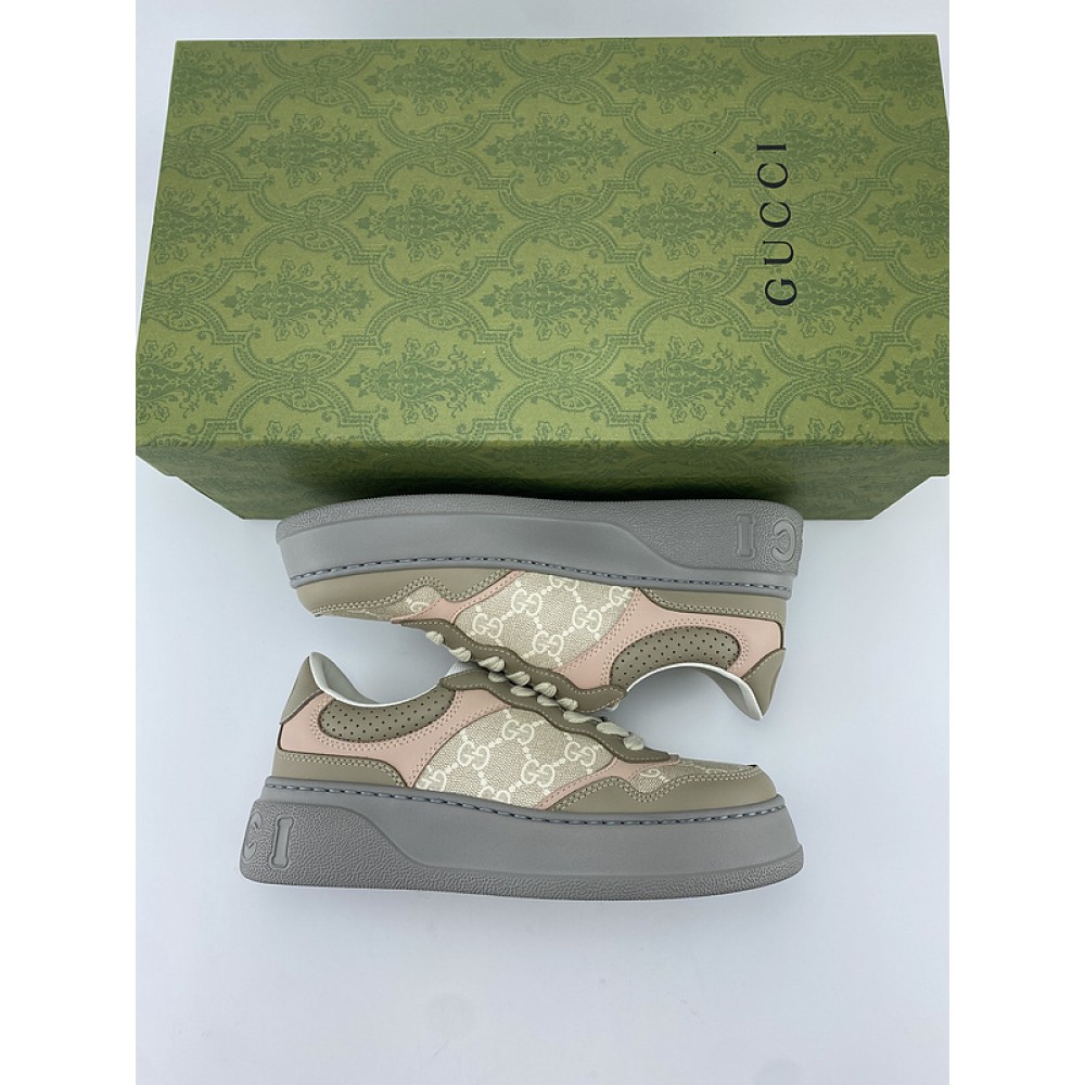 G*u*i1 sneakers