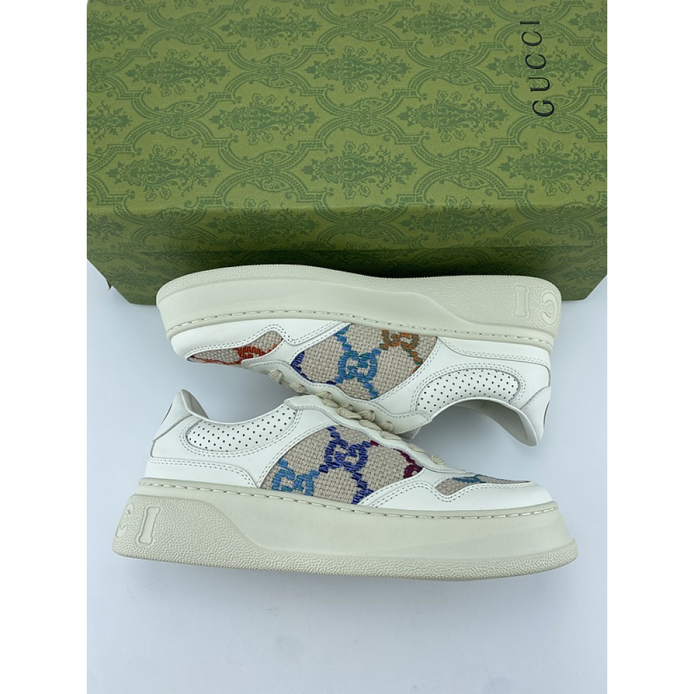 G*u*i1 sneakers
