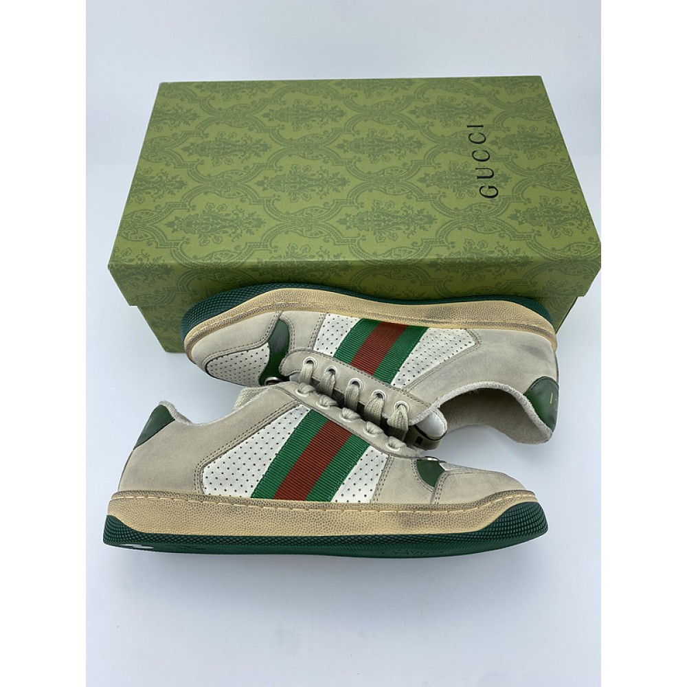 G*u*i1 sneakers