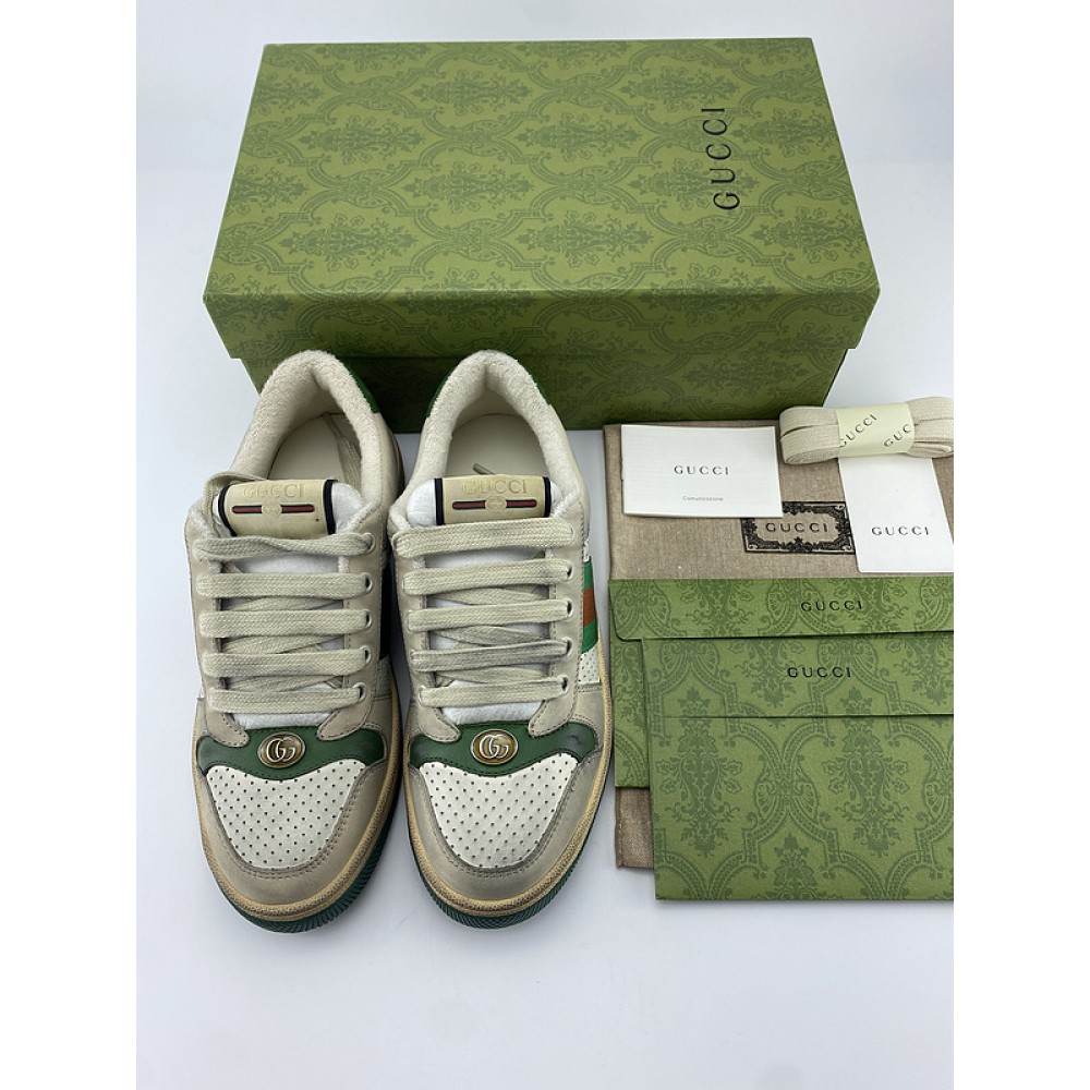 G*u*i1 sneakers