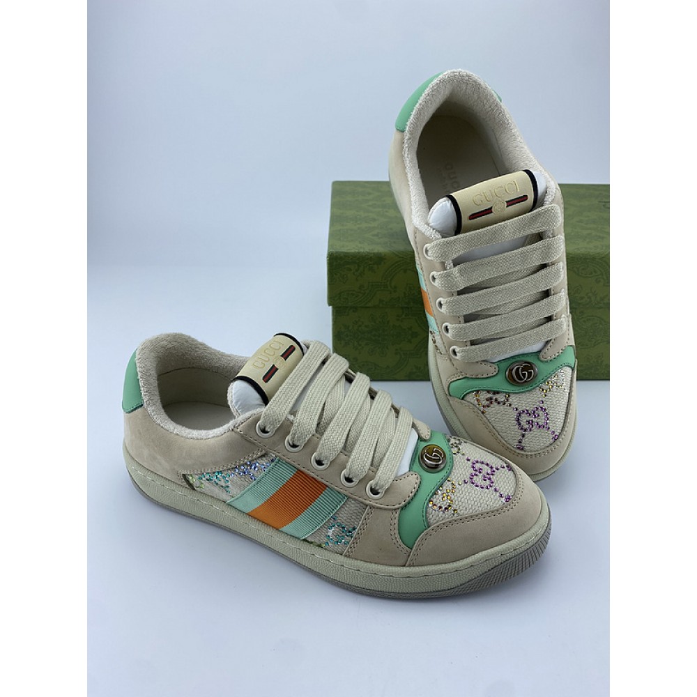 G*u*i1 sneakers