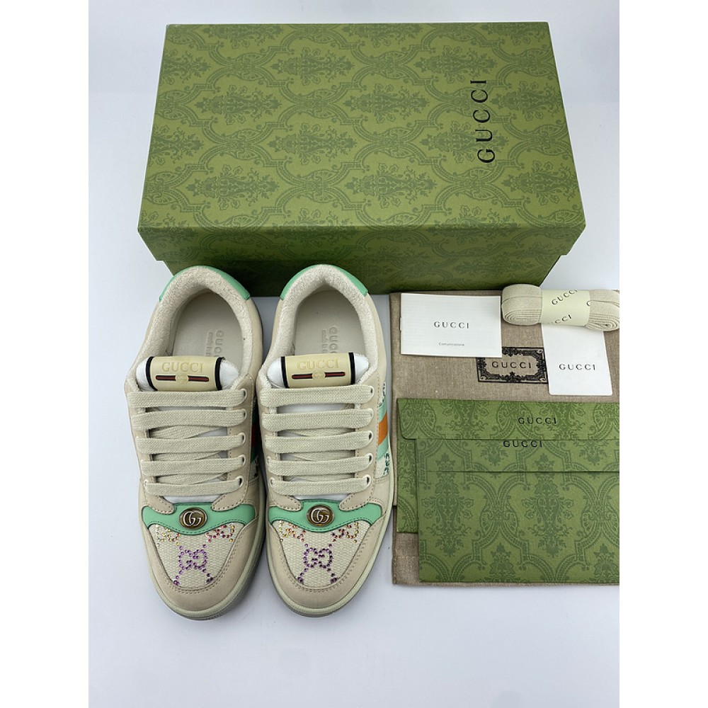 G*u*i1 sneakers