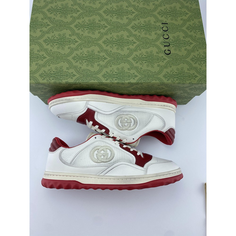 G*u*i1 sneakers