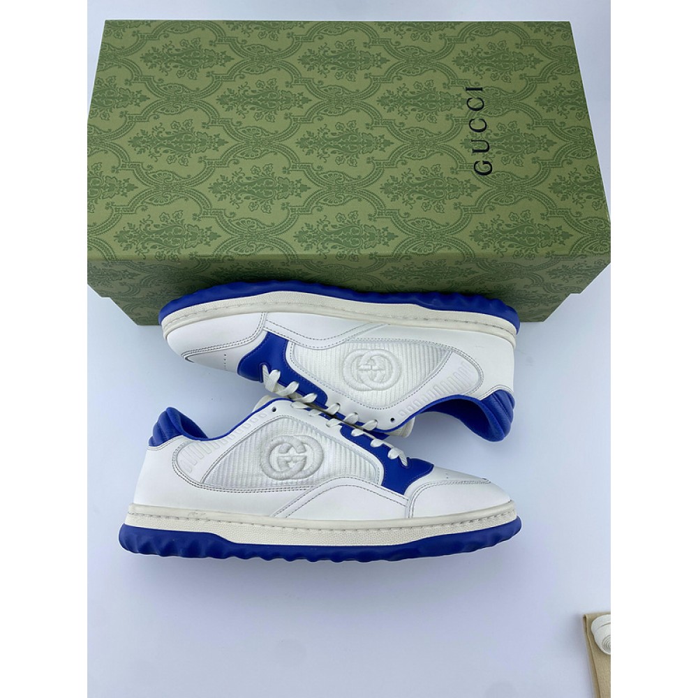 G*u*i1 sneakers